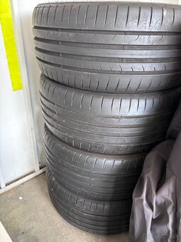Predám pneu Dunlop sport - 2