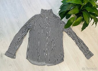 Dámske basic oblečenie veľkosť S - 2