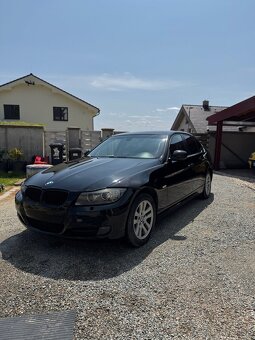 BMW E90 318i Lci - 2