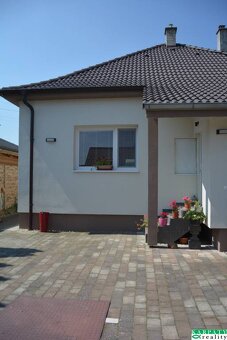 VÝNIMOČNÝ PREDAJ NEHNUTEĽNOSTI DVOCH RODINNÝCH DOMOV ZA CENU - 2