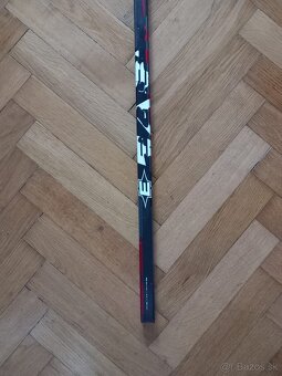 Predám spájanú hokejku EASTON na dohratie a na shaft - 2