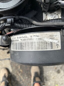 Rozpredam motor 2.0 tdi CAHA - 2