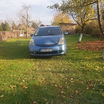 Toyota prius - 2
