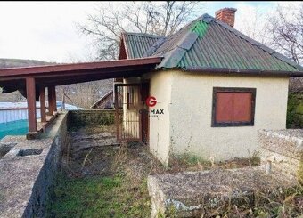 Na predaj rekreačný pozemok s chatkou - 2