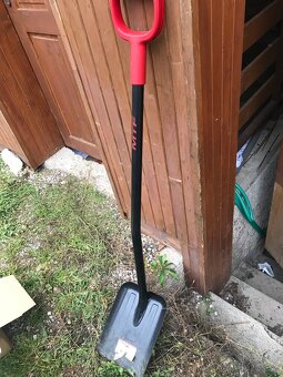 Veľmi Kvalitná odolná lopata aj na ľad kovová - 2