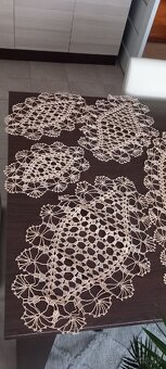 Predám čisto nove háčkované obrusy a dečky - 2