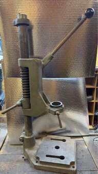 Stojan na vrtačku - 2