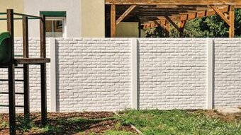 VÝPREDAJ SKLADOVÝCH- Vibroliatých  BETÓNOVÝCH PLOTOV - 2