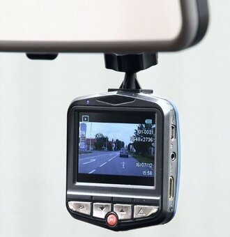 Kamera do auta, čierna skrinka, nová zabalená - 2