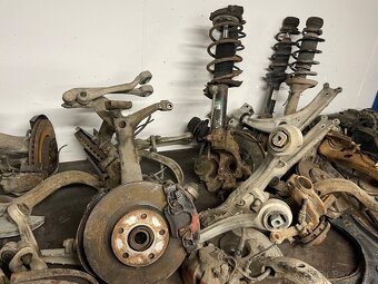 otoče tehlice passat superb a4 a6 - 2