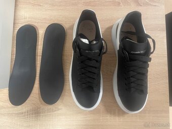 Alexander McQueen - 2
