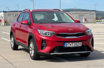 Kia Stonic 1,2 benzín, 2021 SR auto 1. majiteľ 18424km - 2