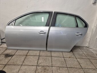 Predám bočné dvere pre Volkswagen Golf 5 V Jetta mk5 - 2