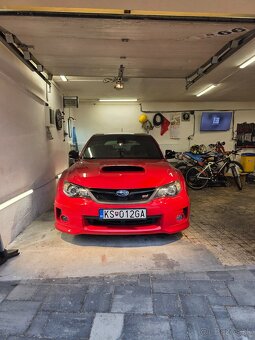 Subaru impreza wrx sti hatchback - 2