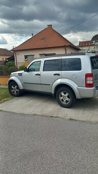 Dodge Nitro - 2