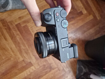 Sony Alpha A6700 + E PZ 16–50 mm f/3,5–5,6 - 2