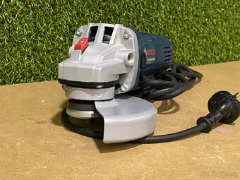 BOSCH GWS 880 PROFESSIONAL Uhlová brúska - 2