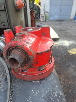 Kúpim túto prevodovku na welger Ap 42 - 2