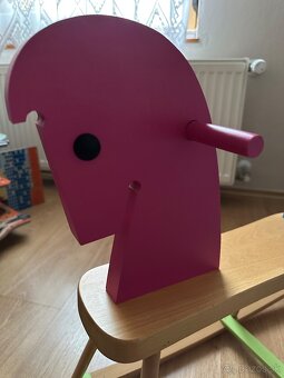 Nádherný drevený koník - 2