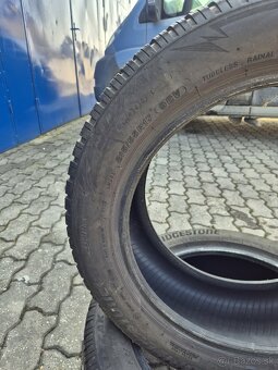 Zimne pneu 215/55 R17 - 2