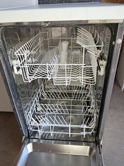 Umývačka riadu Zanussi - 2