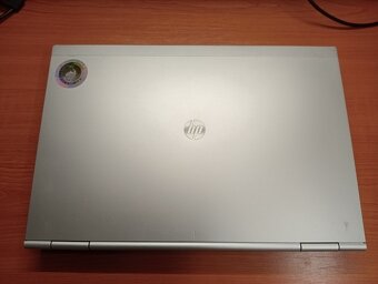 predám notebook HP ELITEBOOK 8460P ,WINDOWS 7. - 2