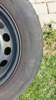 Predám 185/60 R14 - 2