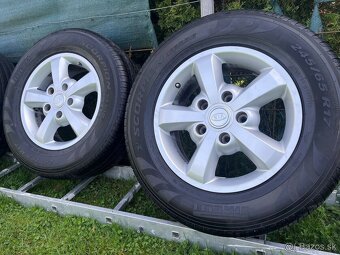 5x139,7 R17 orig Kia Sorento Pirelli 7,5mm - 2