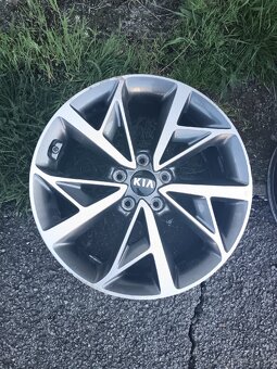 Kia hliníkové disky 5x114,3 R18 - 2