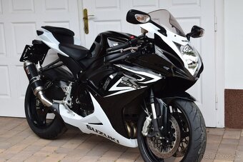 SUZUKI GSX-R 600, L5 - 2