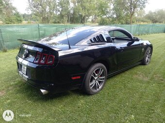 Ford Mustang - 2