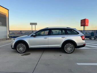 Škoda Octavia Scout - 2