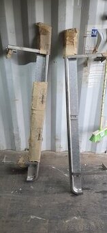 Bočné nerezové rámy na teréne auta - 2