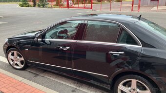 Na predaj Mercedes E350 w212 4 matic - 2