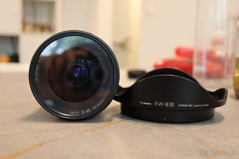 P: Širokoúhly Canon EF-S 10-22mm f/3.5-4.5 USM - 2