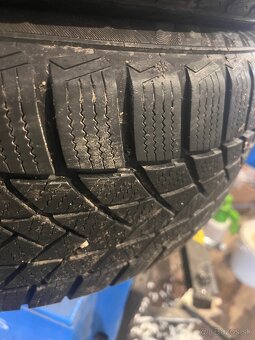 Zimne pneu 205/50r17 - 2