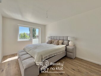 Na prenájom moderný, zrekonštruovaný 1-izbový byt s balkónom - 2