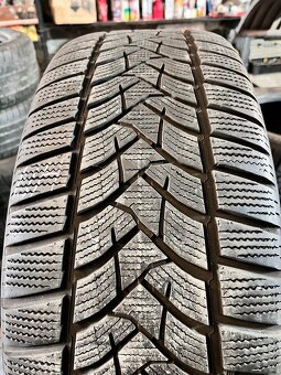 235/55 R19 zimní pneu - Dunlop wintersport SUV - 2