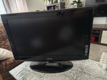 LCD tv Samsung Model- LE32R86BD - 2