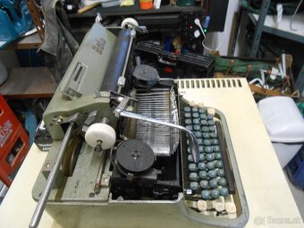 Písací stroj ZETA - 2