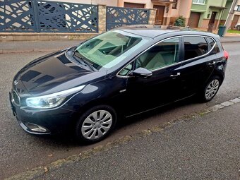 Kia Ceed 1.6 GDI 99kw Benzín 2014 Exclusive - 2