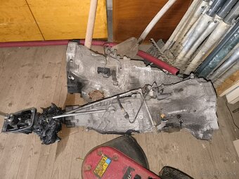 Prevodovka audi A6 4F manual..poskodena vyskakuje rychlost - 2