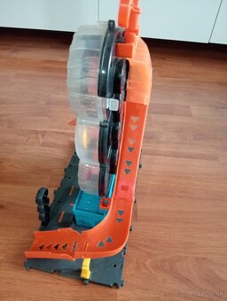 HotWheels draha - veza - 2
