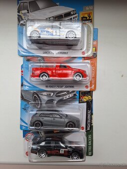 Modely autičok hotwheels a majorette - 2