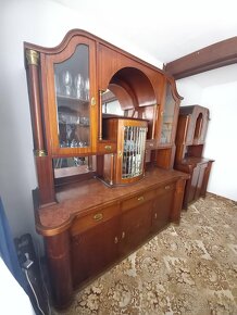 Predám starožitný nábytok - sekretár z roku 1911 - 2