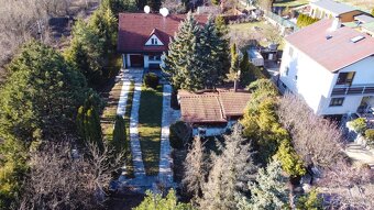 RD S GARÁŽOU, VEĽKÝM ALTÁNKOM A BAZÉNON, BUKOVEC - 2