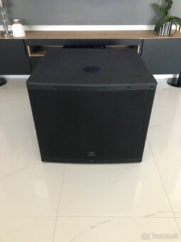 Aktivny subwoofer JBL - 2