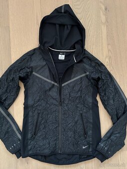 Nike bunda XS čierna s reflwxnými prvkami - 2