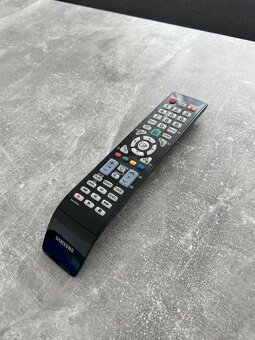 Samsung LED TV 82 - 2