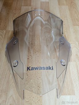 čelné sklo a tlmič výfuku Ninja 1 000 SX 2024 - 2